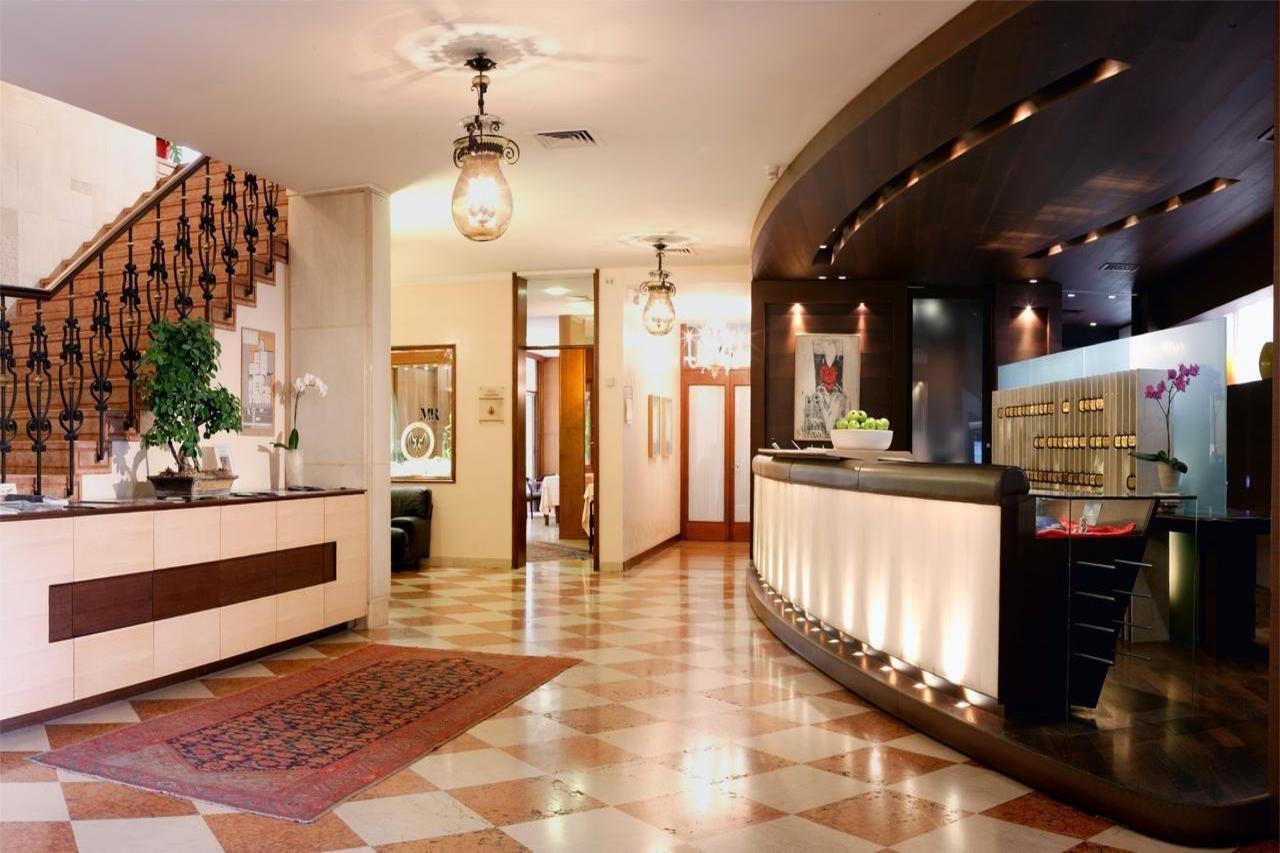 Astoria Hotel Italia Ούντινε Εξωτερικό φωτογραφία