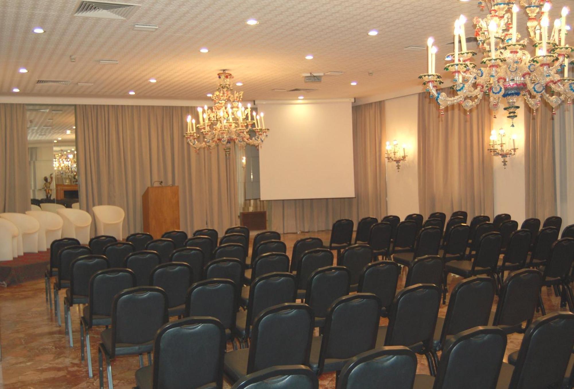 Astoria Hotel Italia Ούντινε Εξωτερικό φωτογραφία